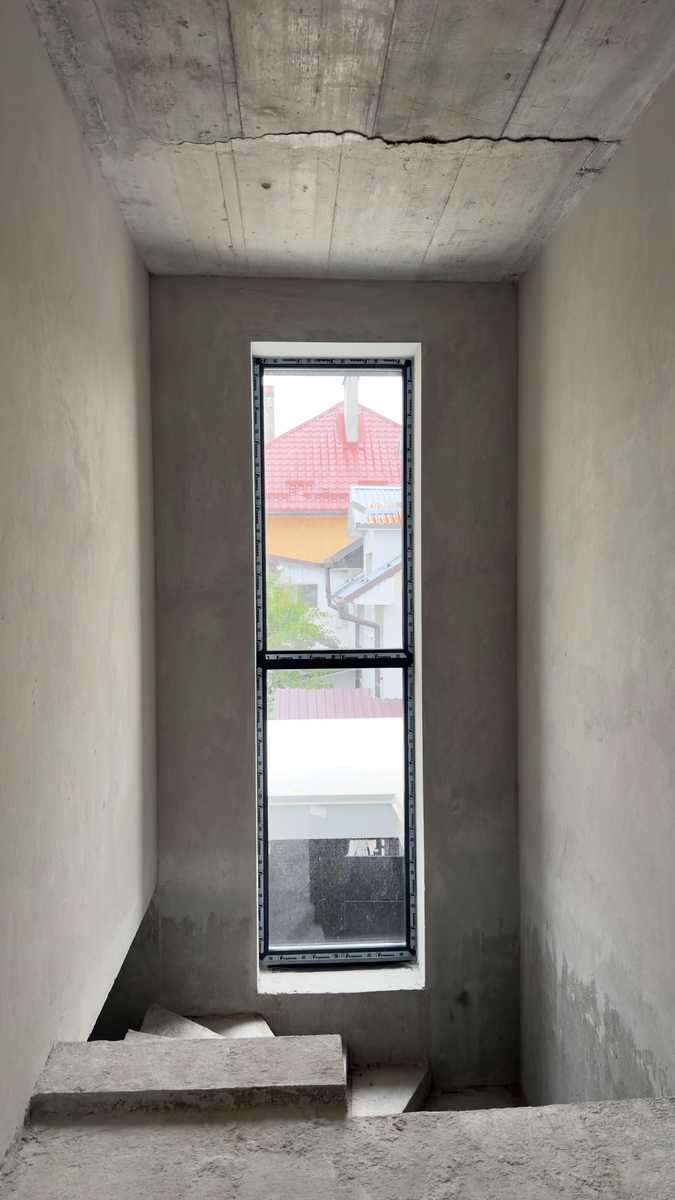 1869043104789595