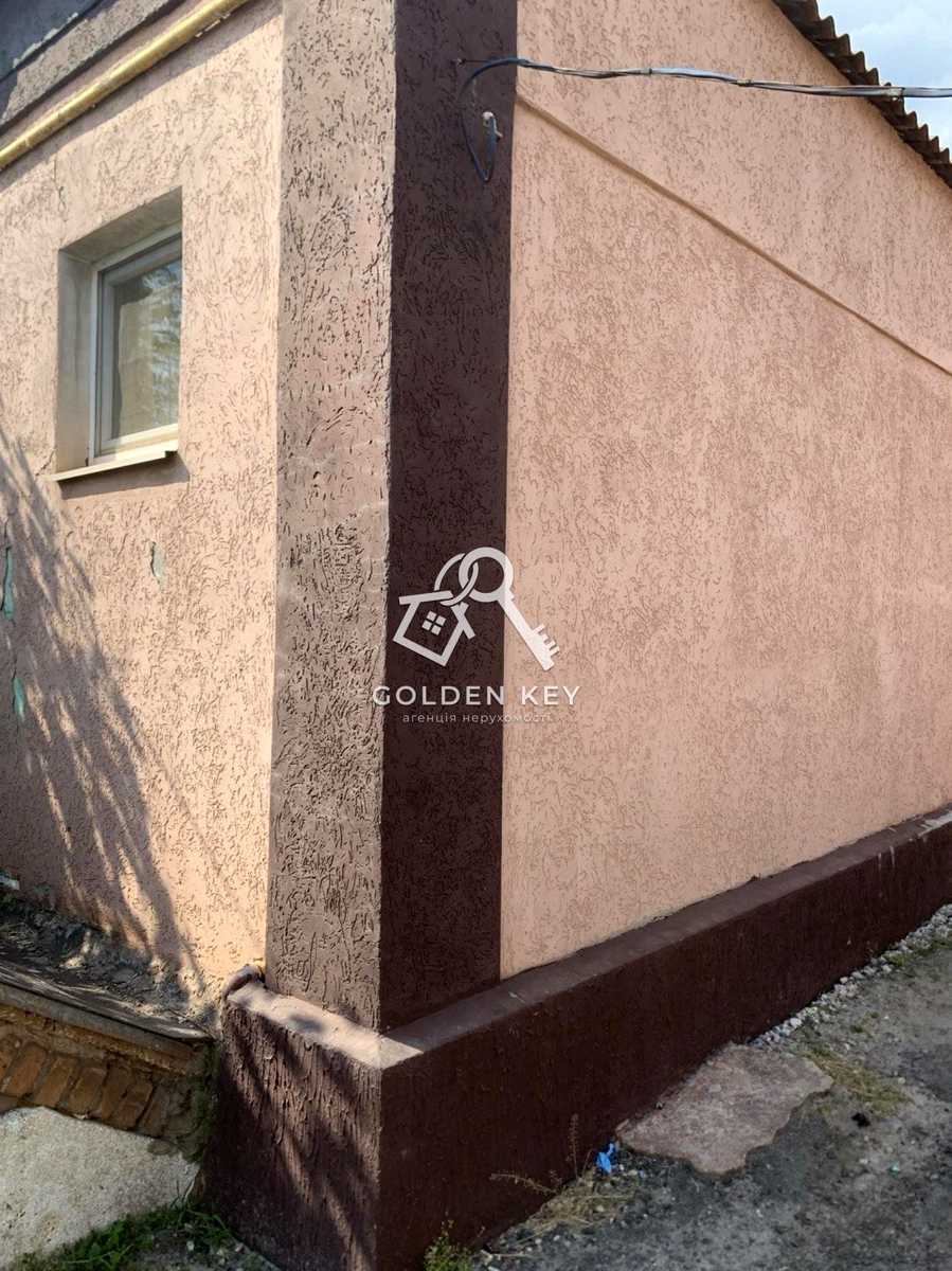 1869044580982277