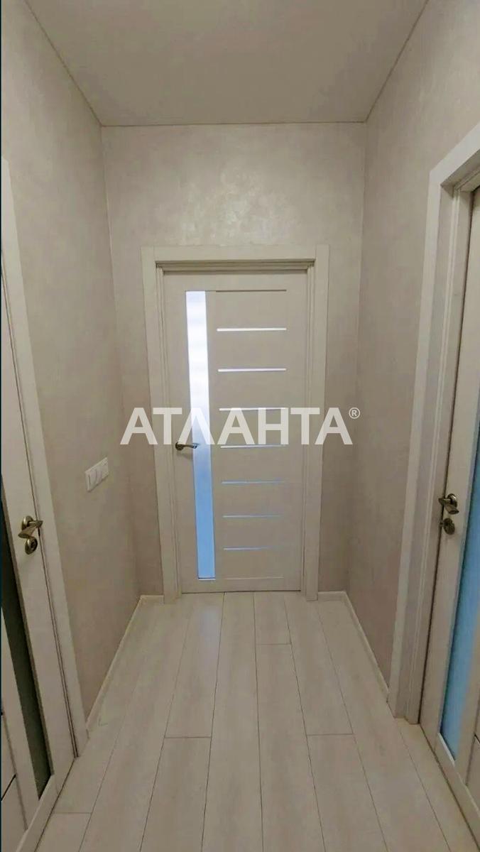 1869045608086128