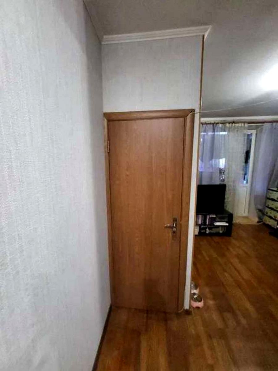 1869047316835989