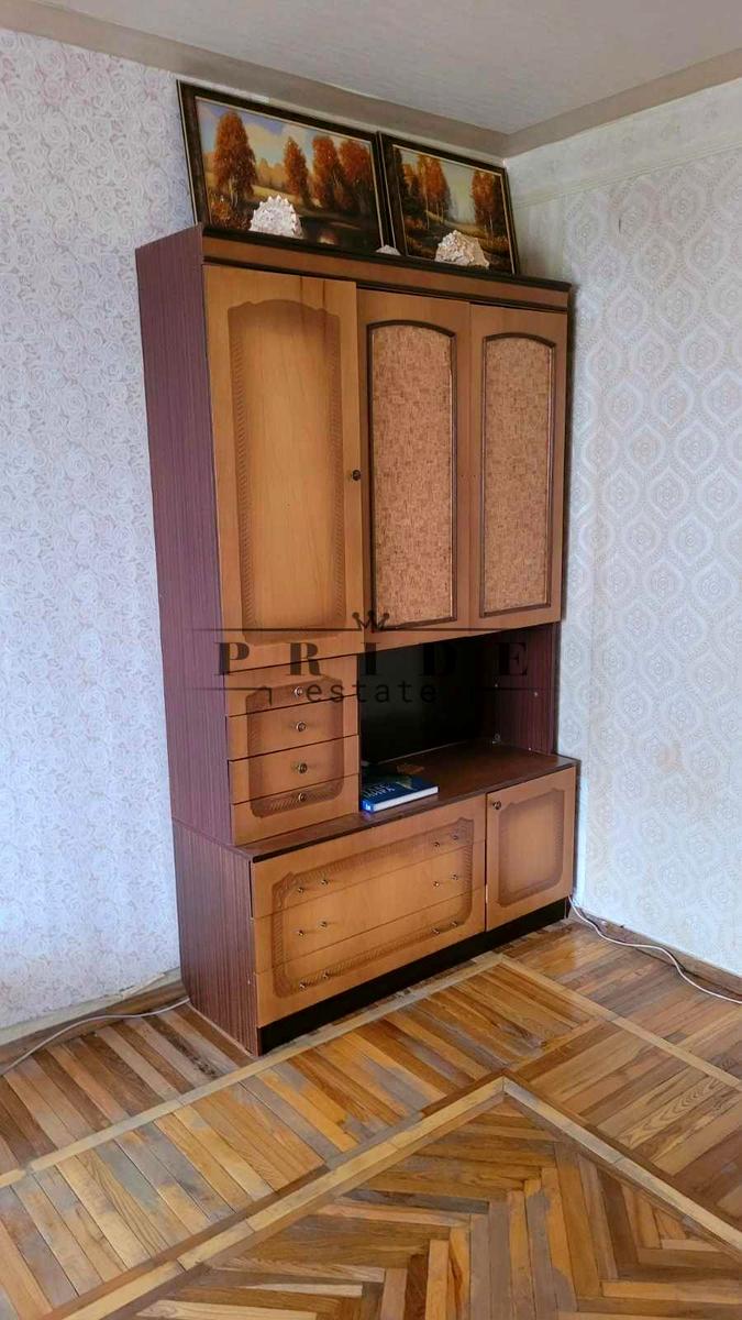 1869050486847078
