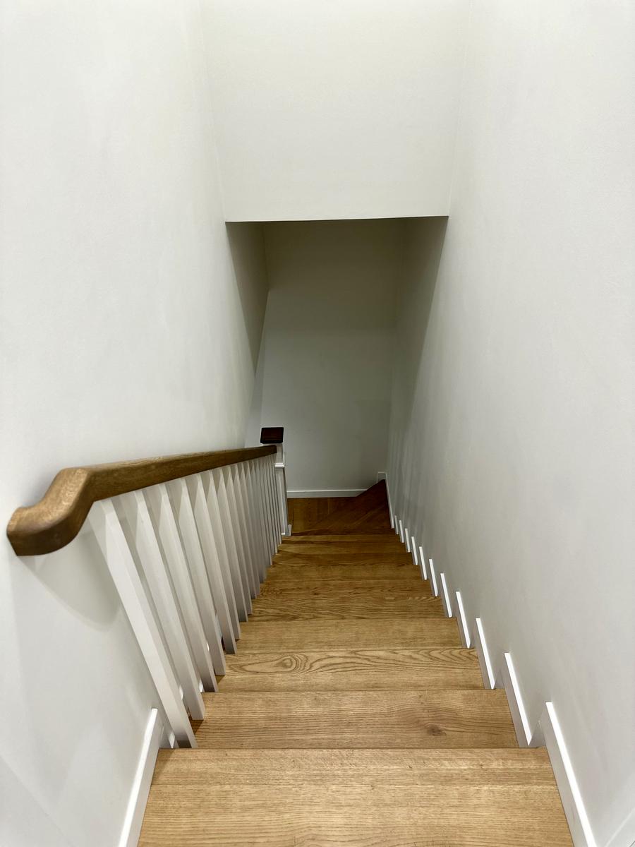 1869050721651906