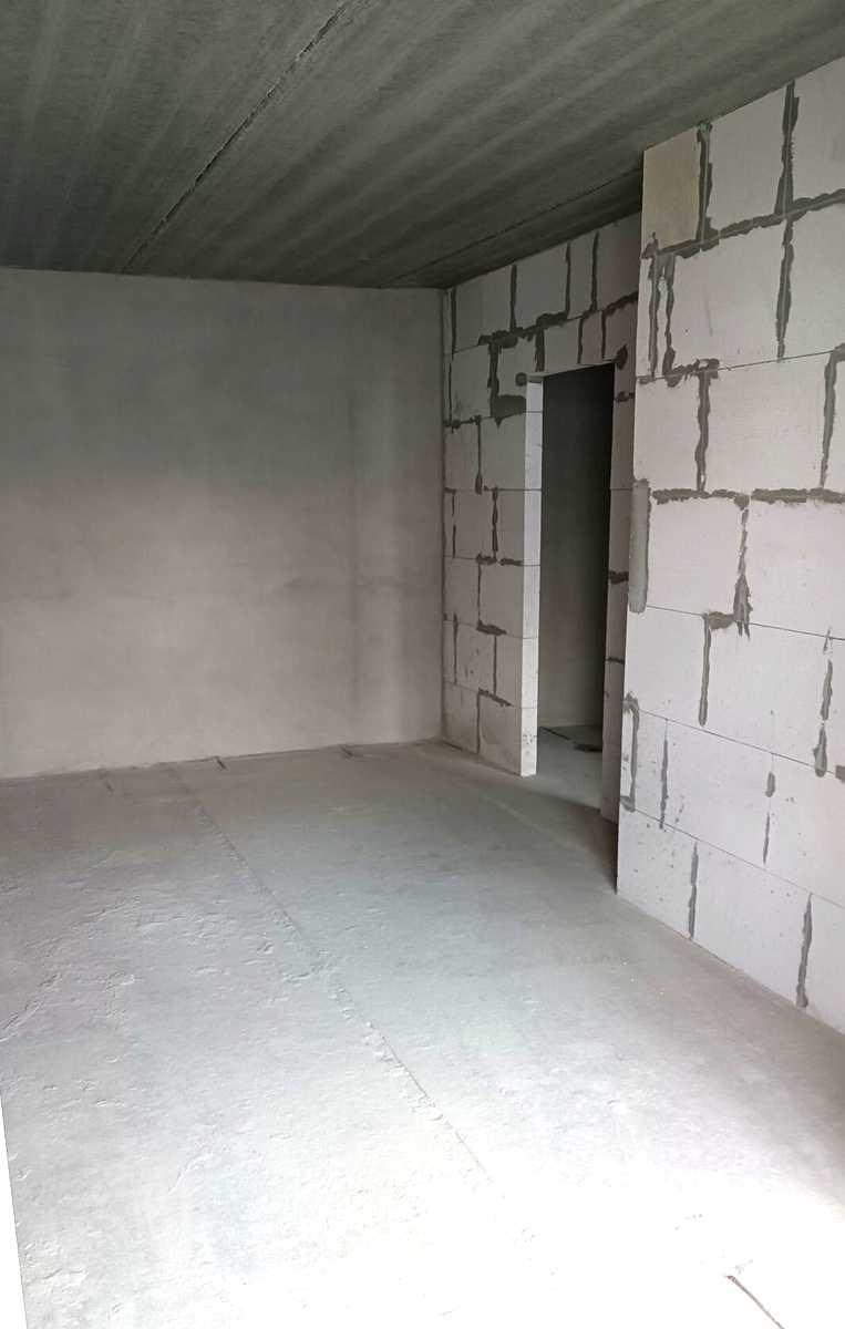1869051345460912
