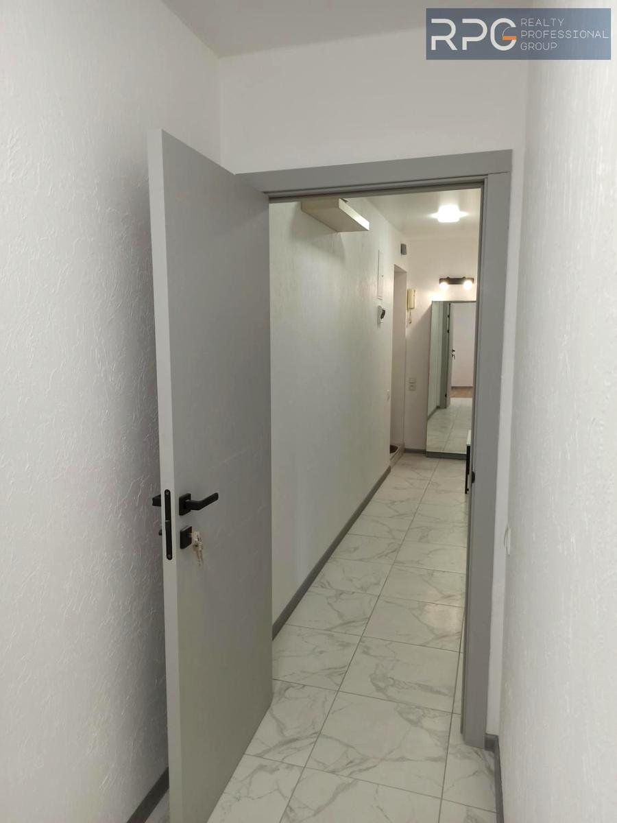 1869051413901417