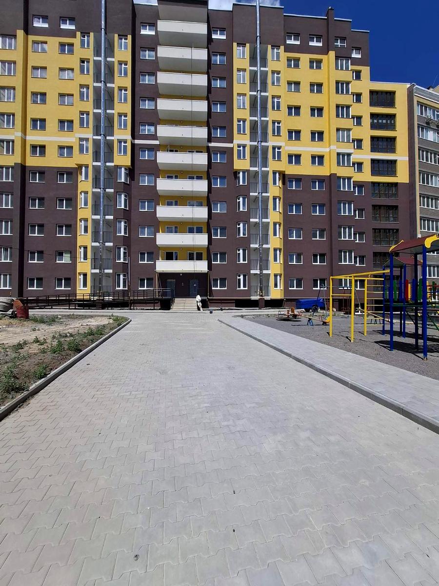 1869057623185084