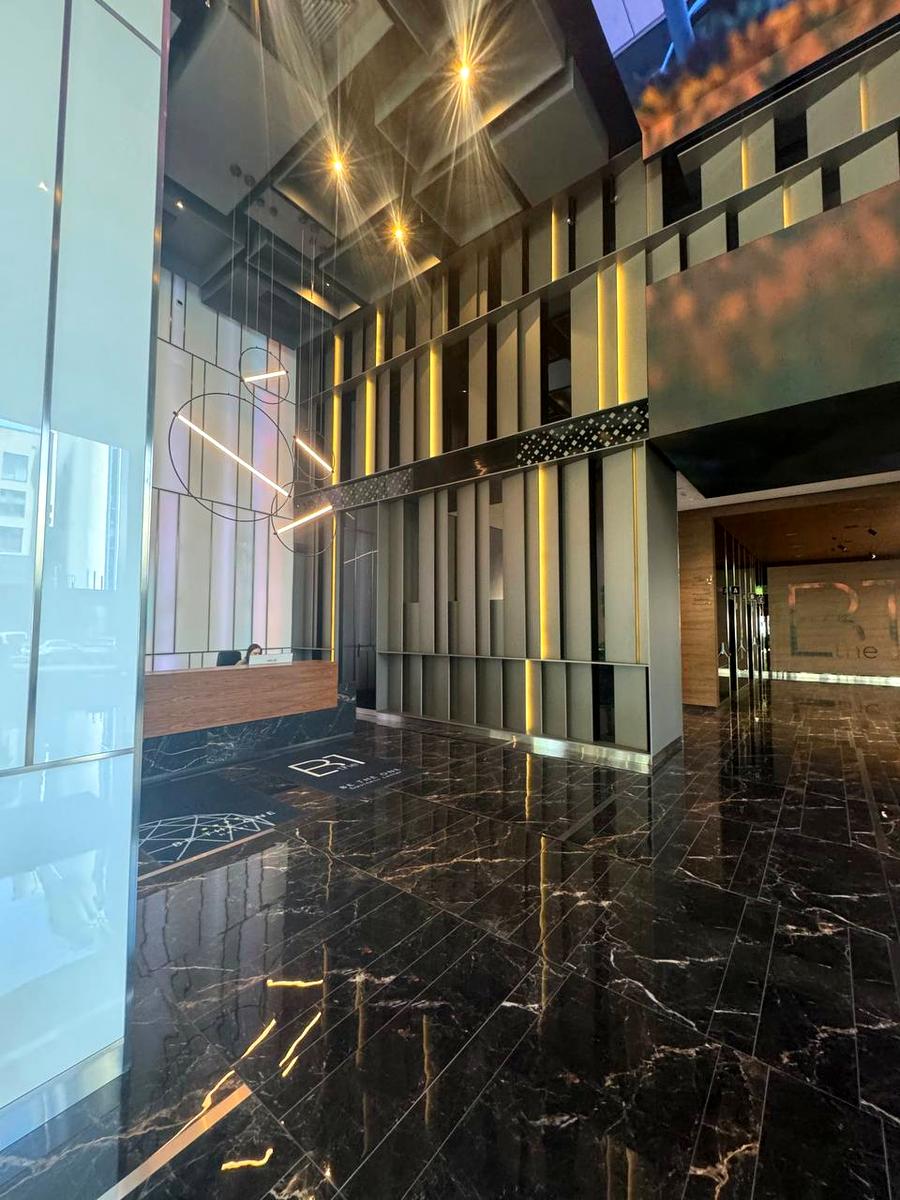 1869058130252026