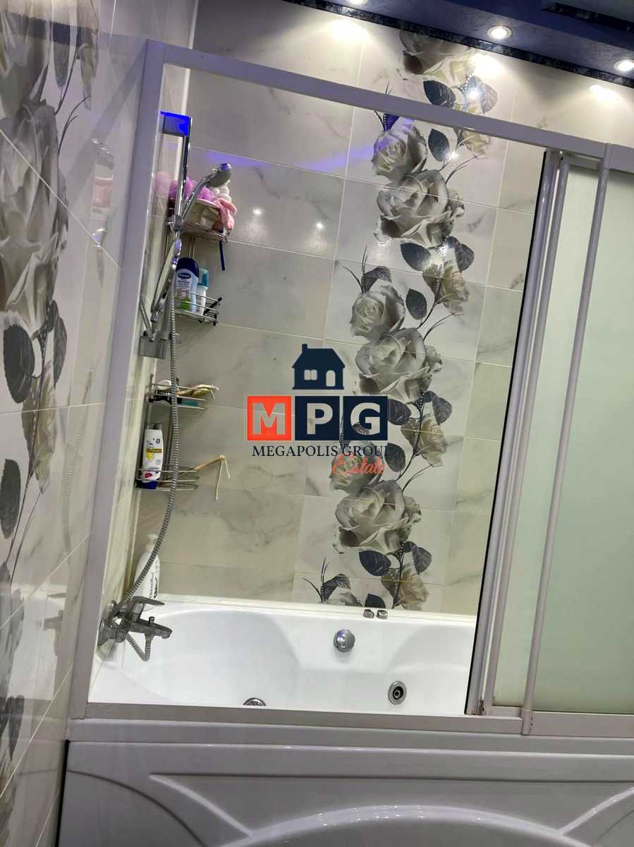 1869058839250807.jpg