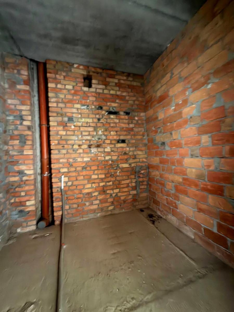 1869059932071307
