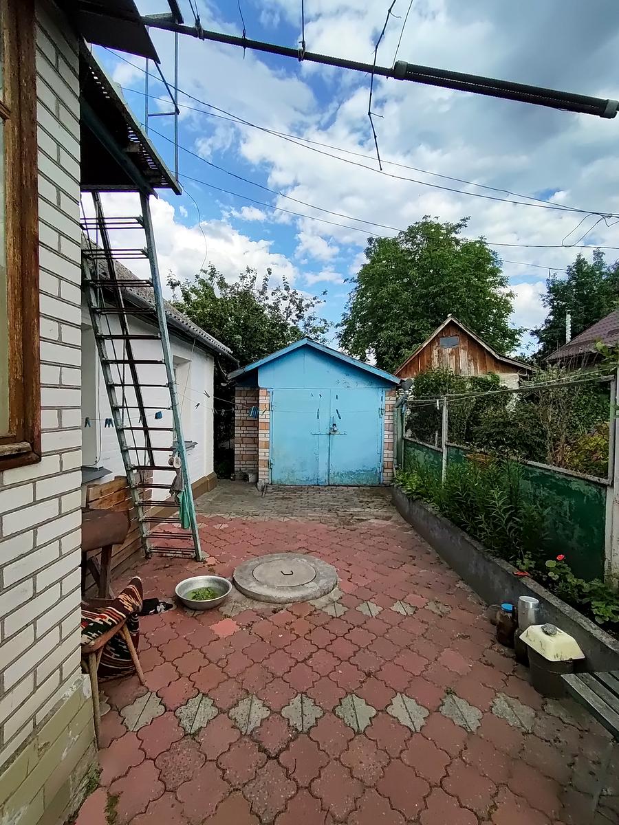 1869060287216528