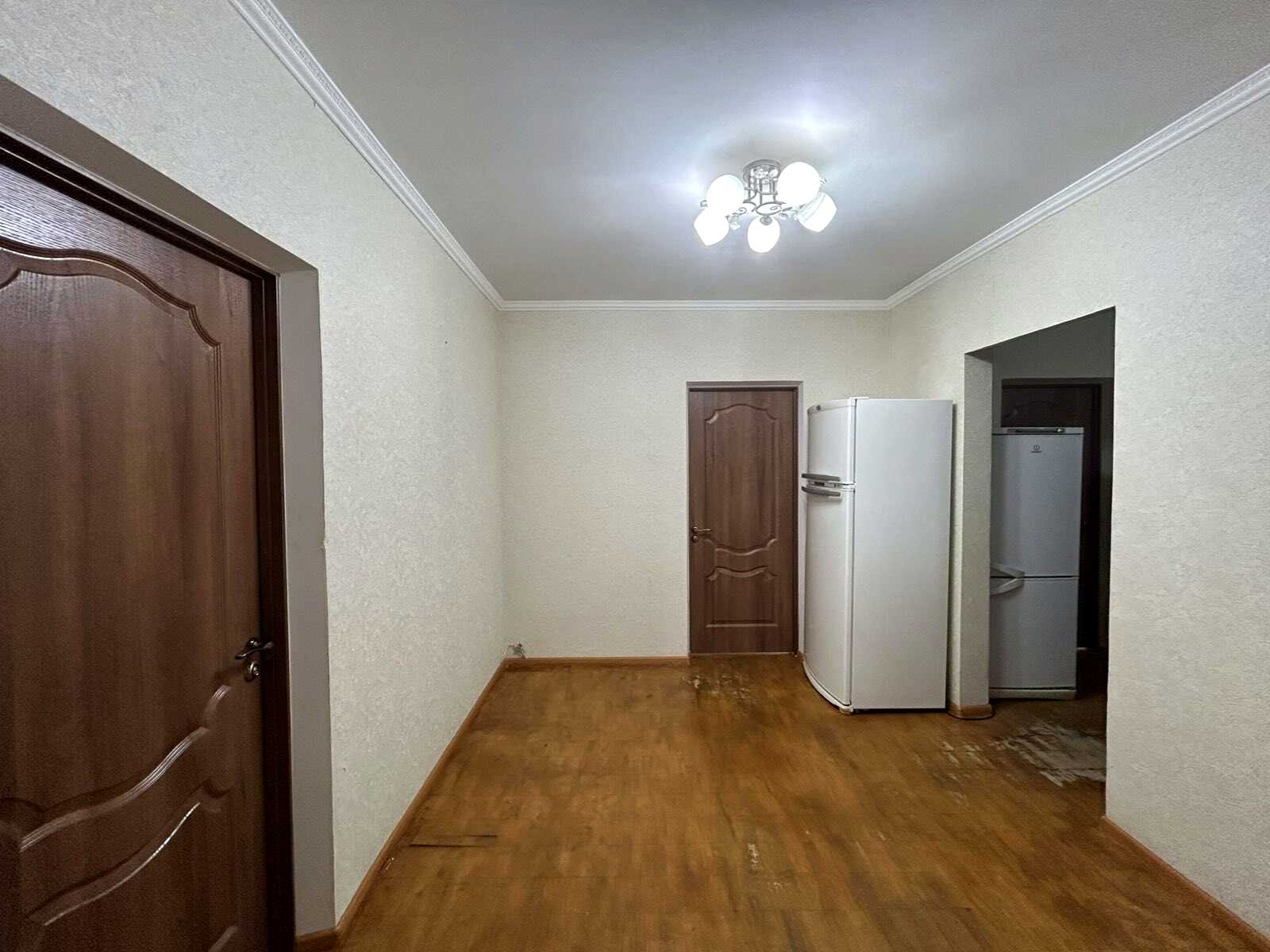 1869063013943073