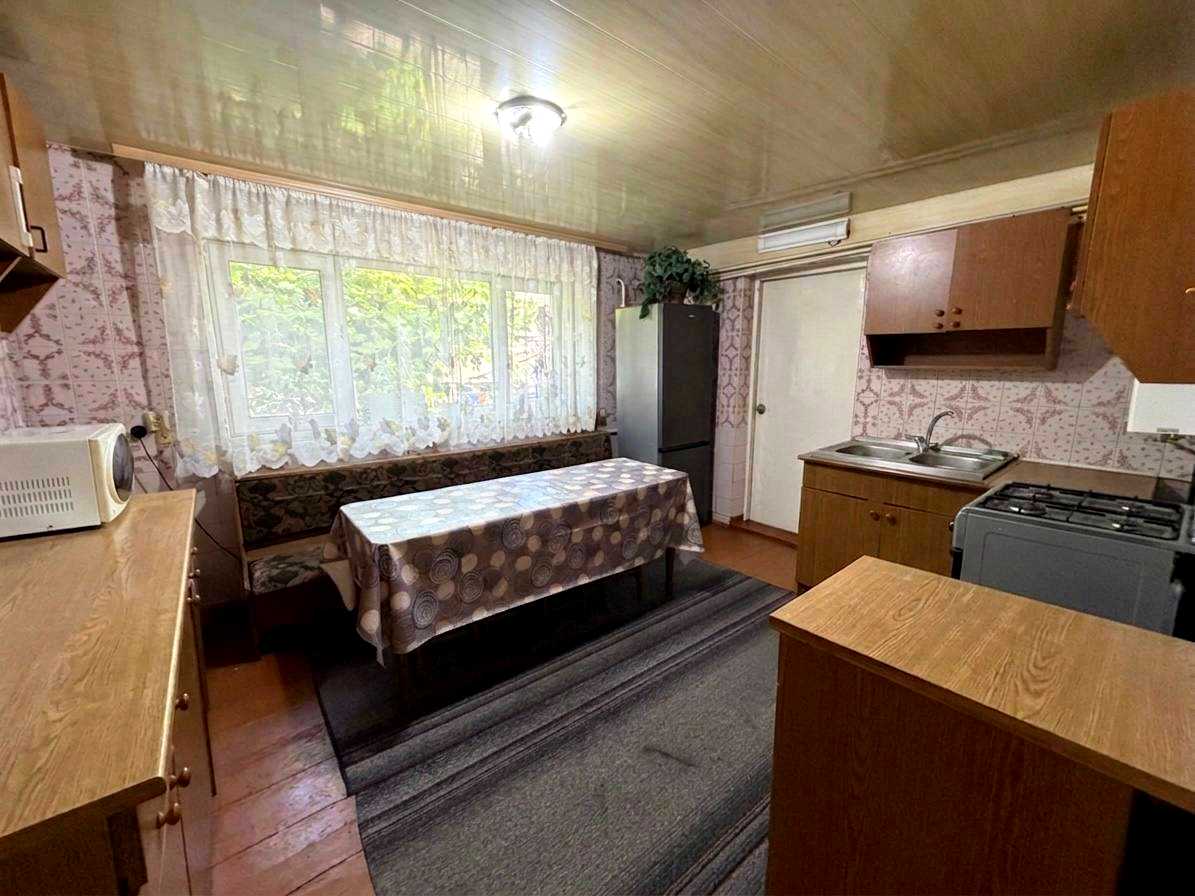 1869065285568774