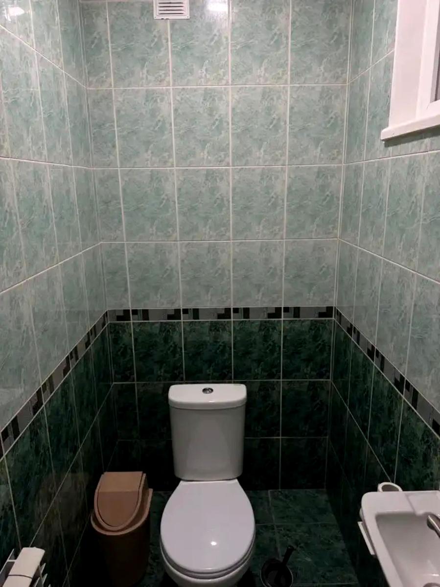 1869066733207065
