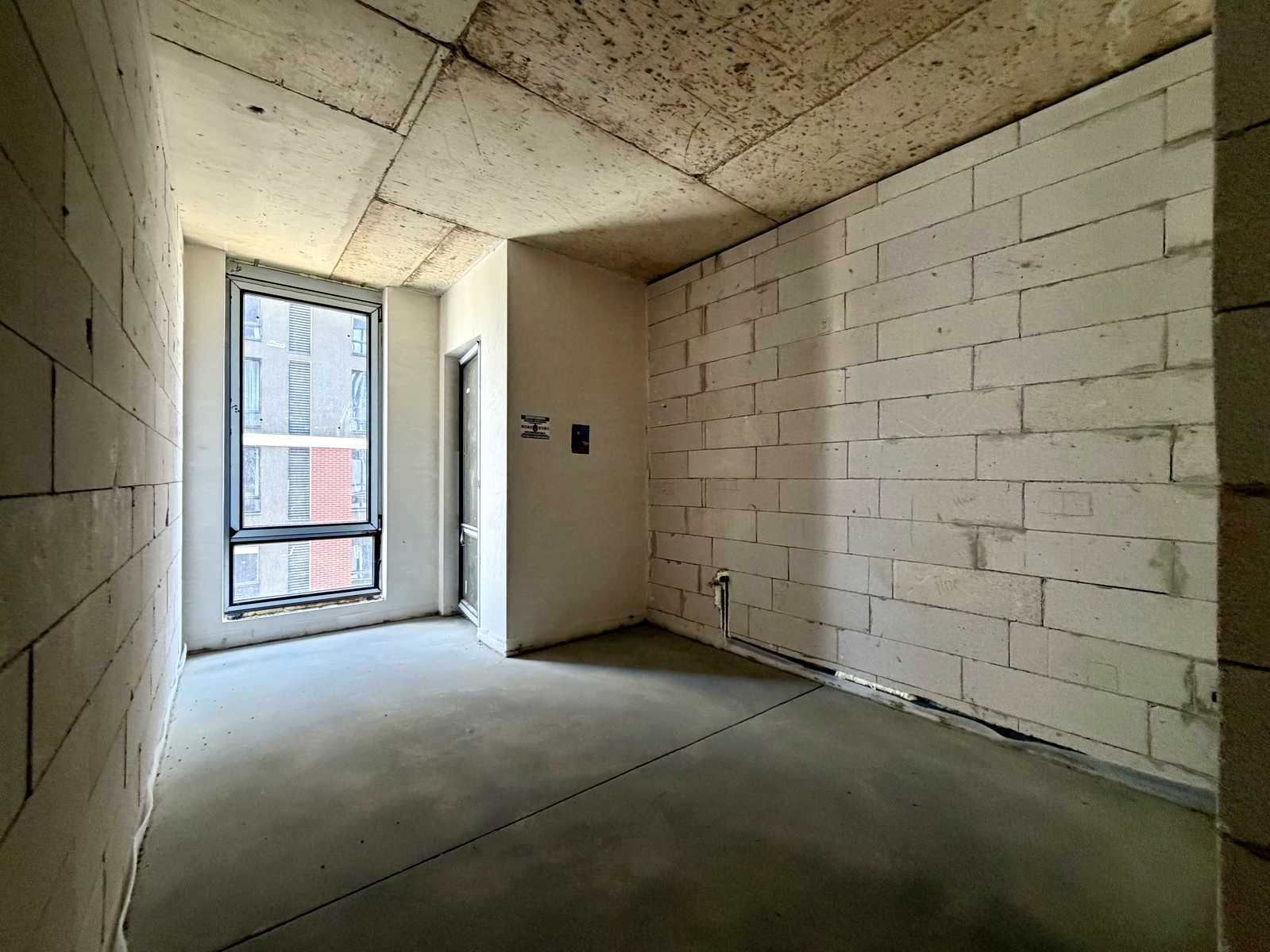 1869068041451875