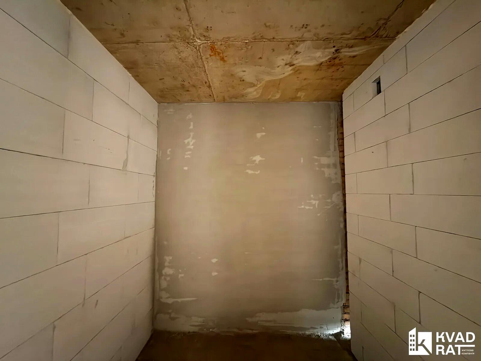 1869068458819836