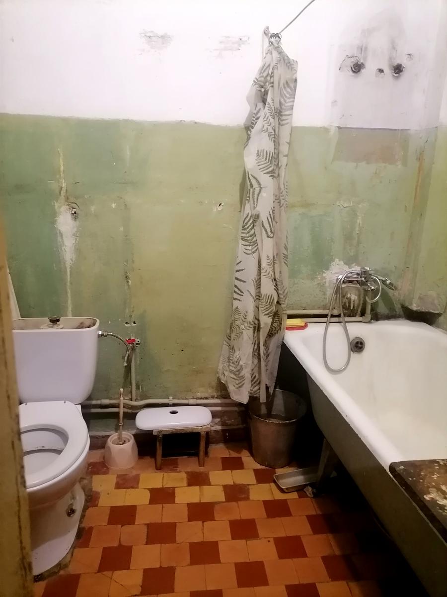1869070465588091
