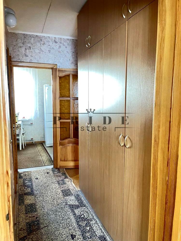 1869070875096248