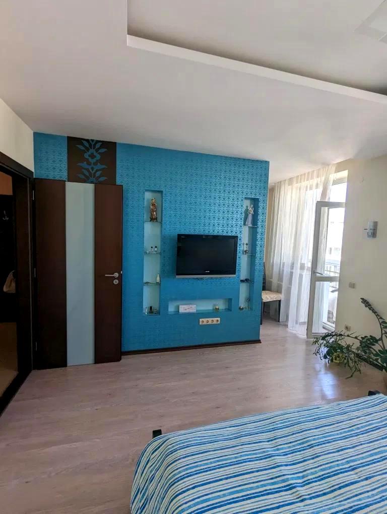 1869074637307121