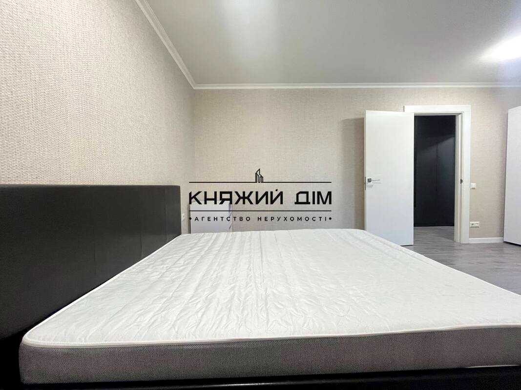 1869132168599900