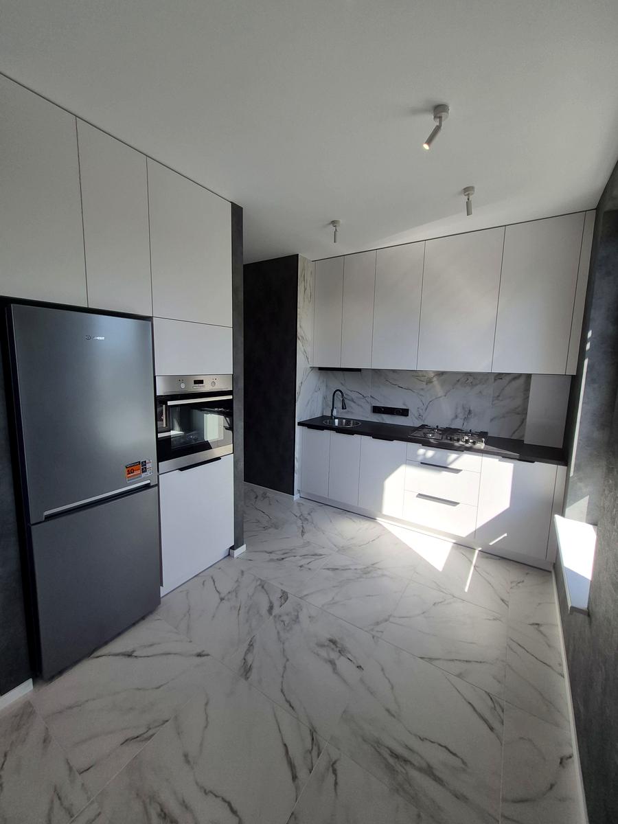 1869135991150751