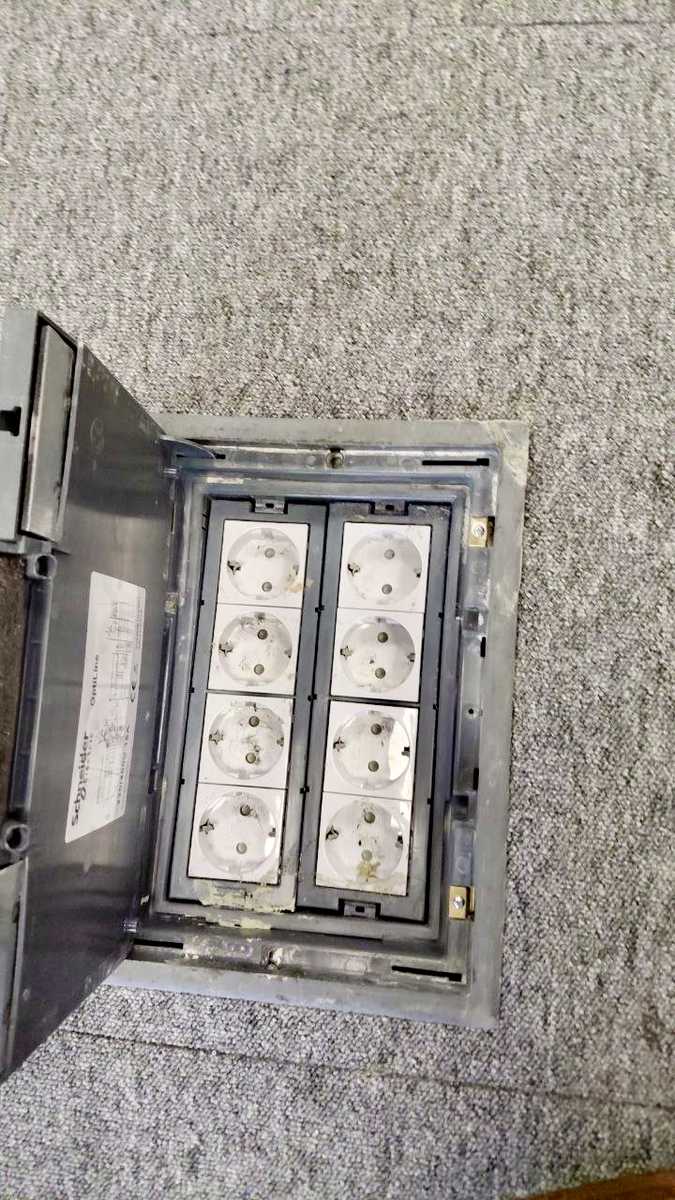 1869136683338423