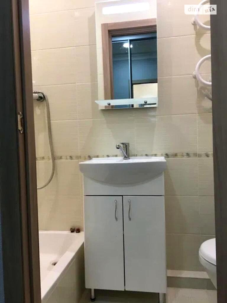 1869138547346816