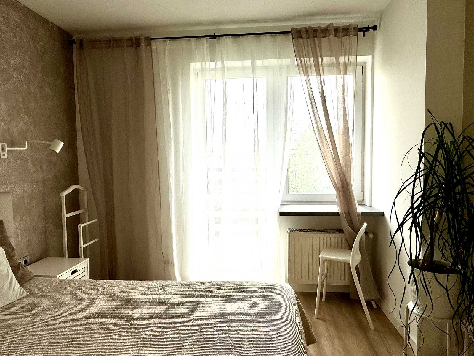 1869157634368020