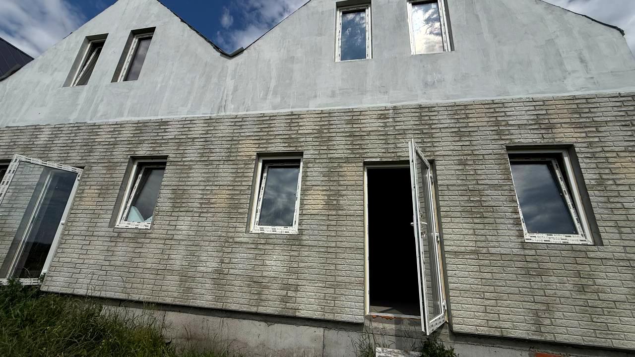 1869157976298291