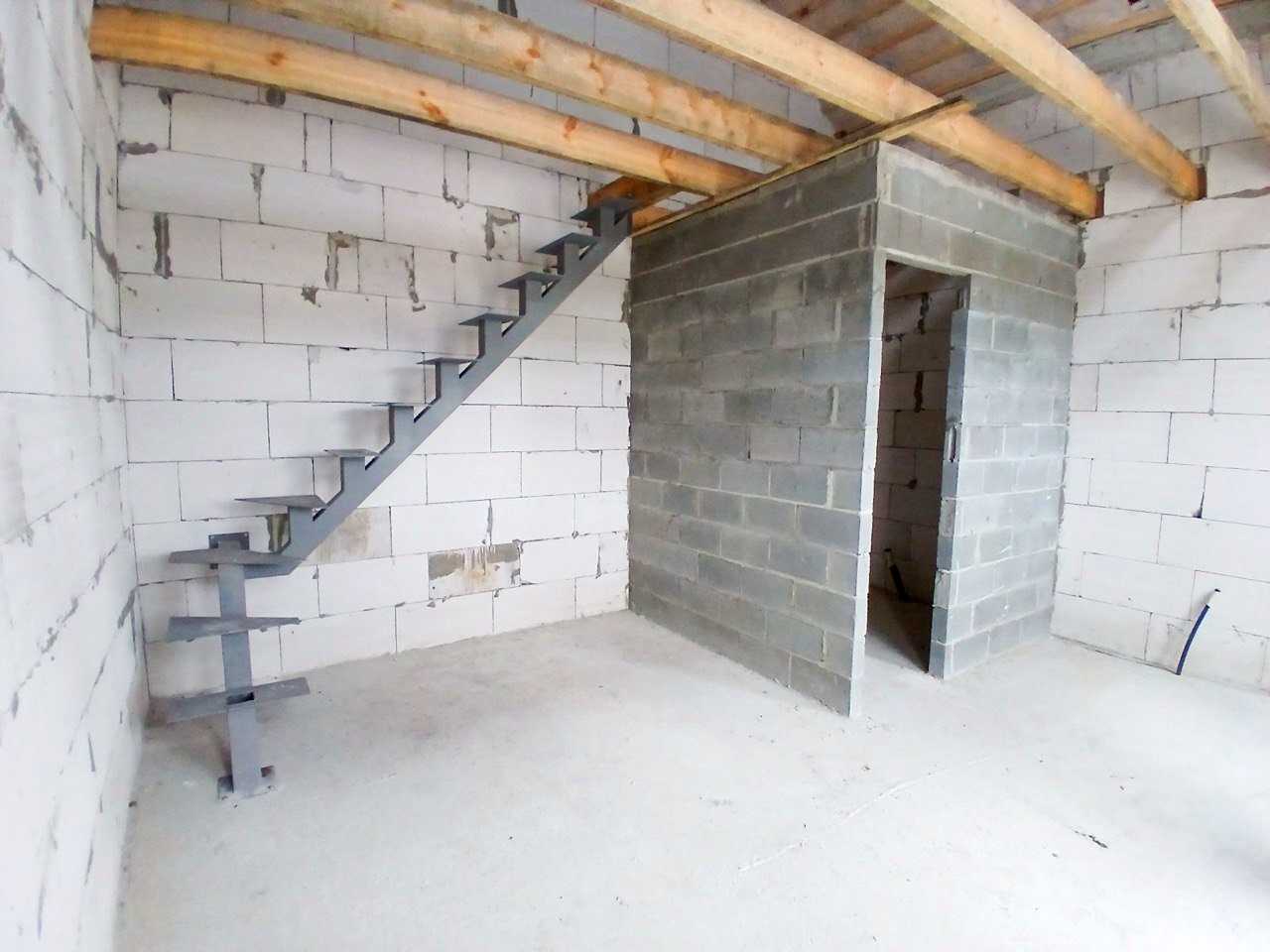 1869159108780193