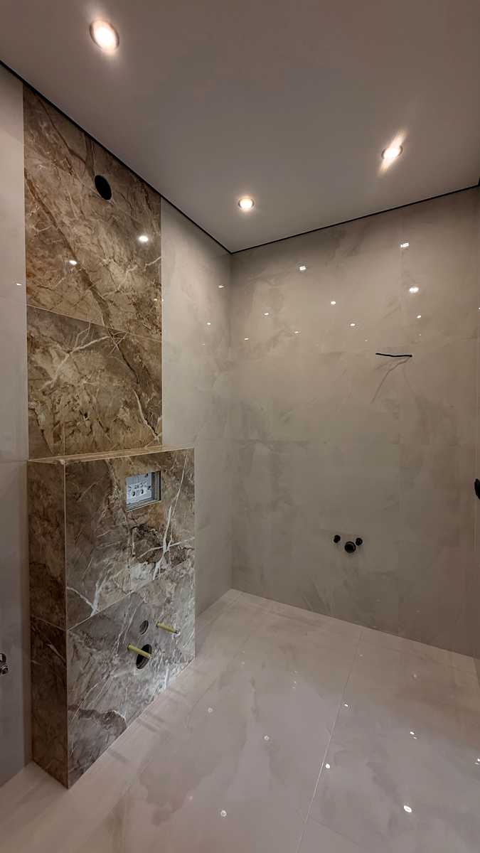 1869173794928491