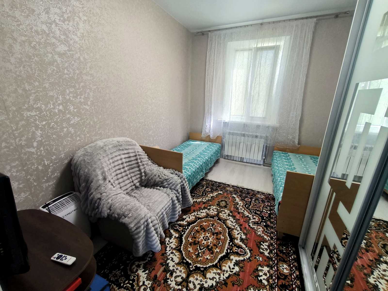 1869176993054442