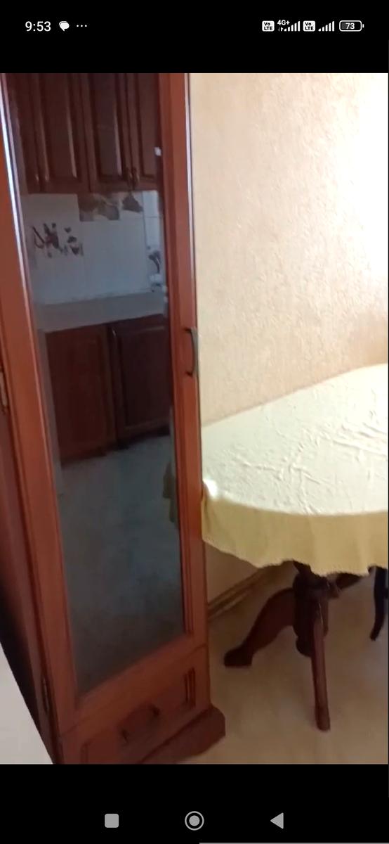 1869222876914961