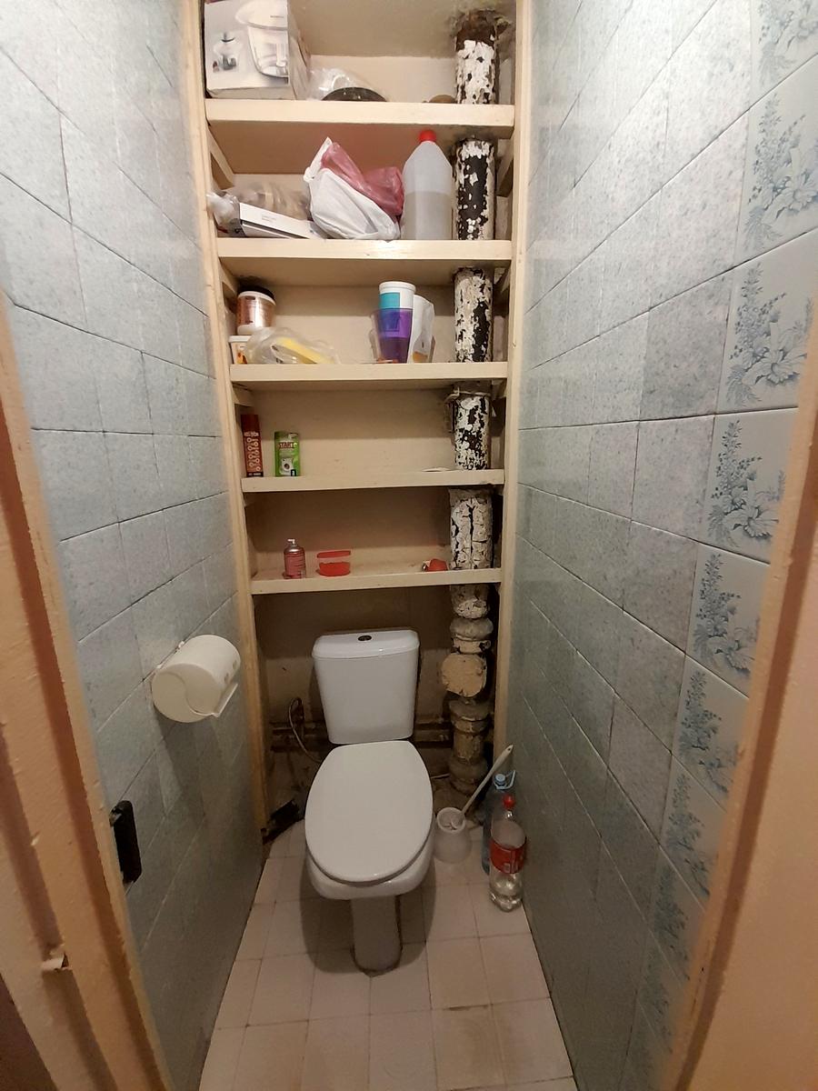 1869229681527481