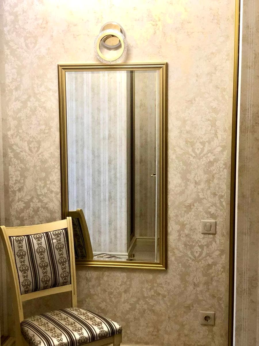 1869235283610134