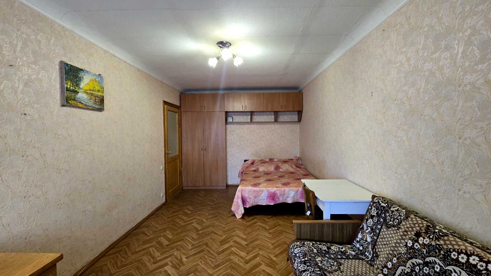 1869236701854149