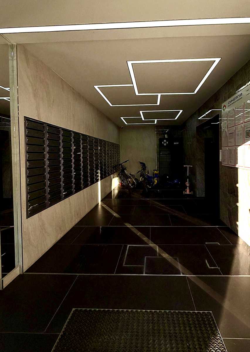 1869237491314033
