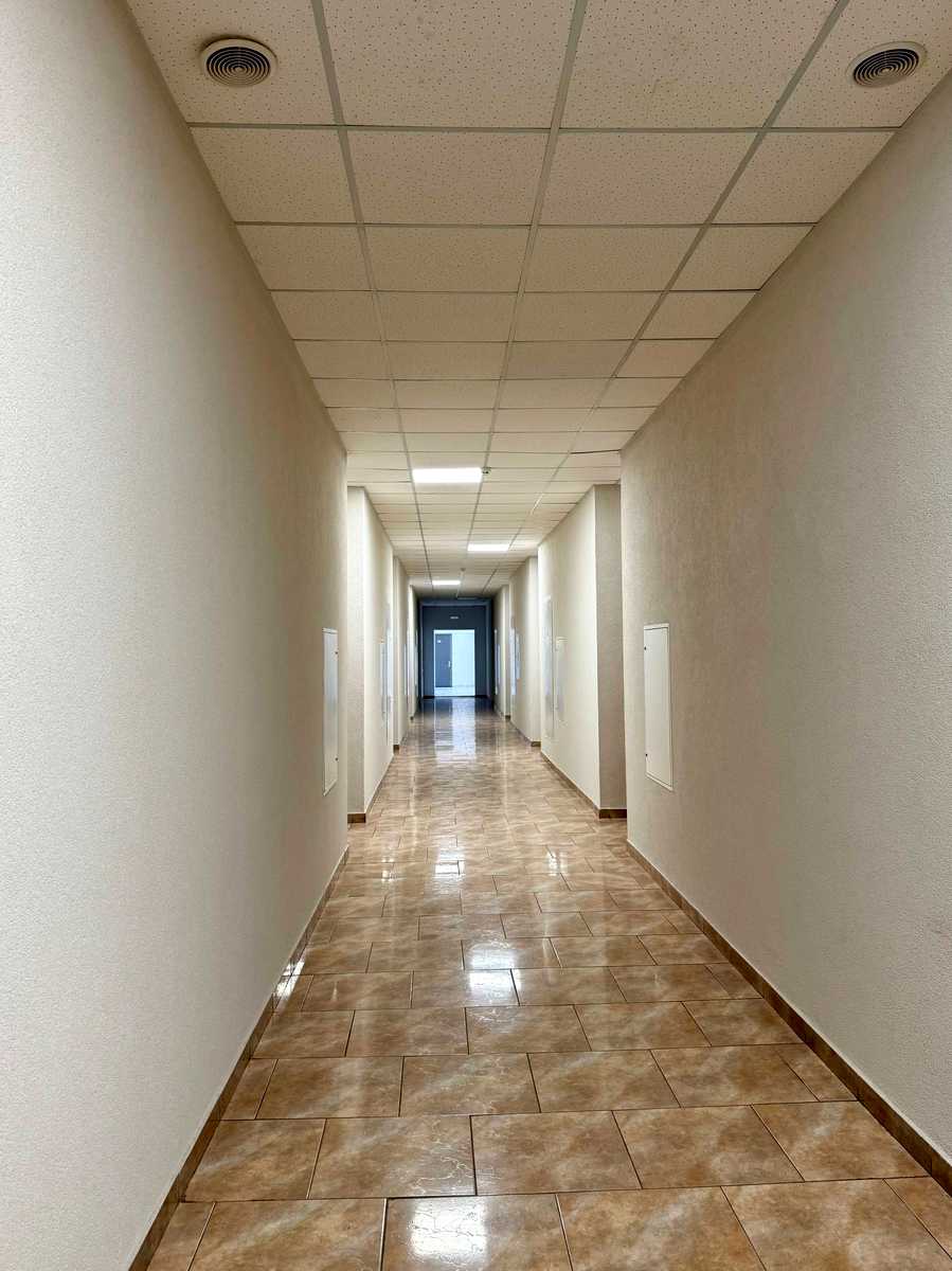 1869239673275391