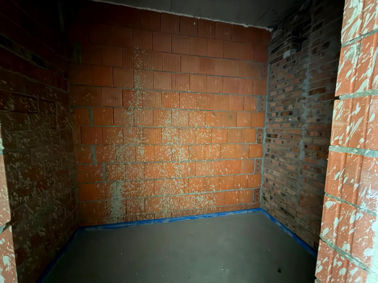 1869244025441807