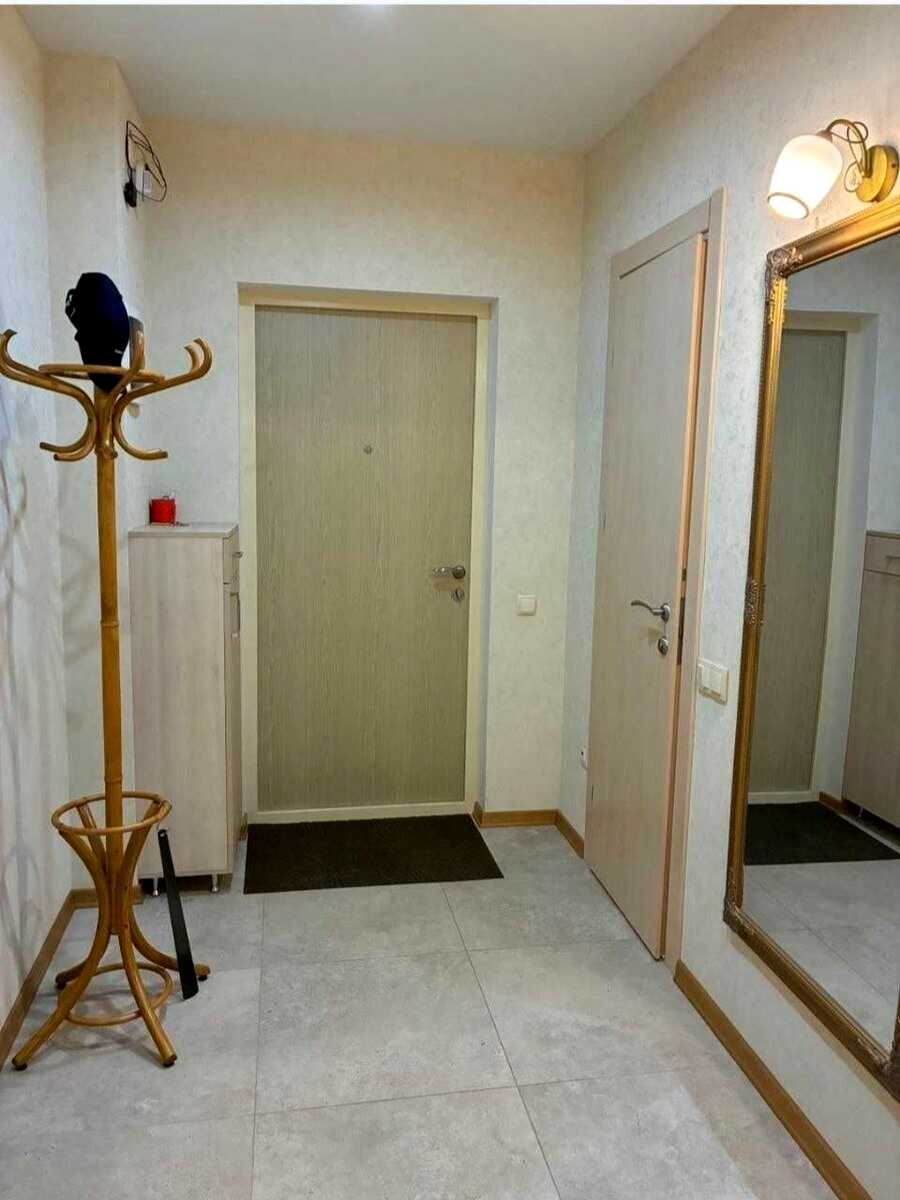 1869258859640804