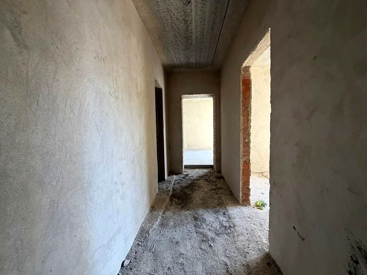 1869313302726668