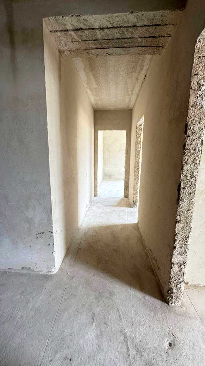 1869315349694788