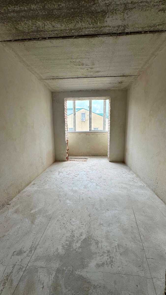 1869315350034687