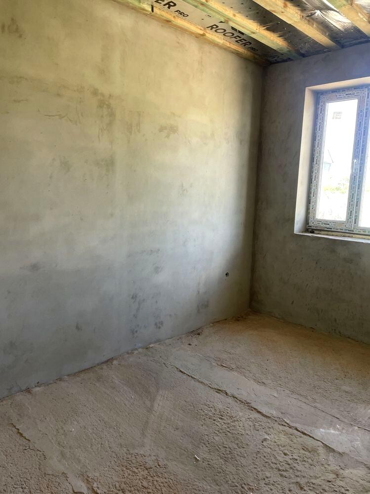 1869315748245365
