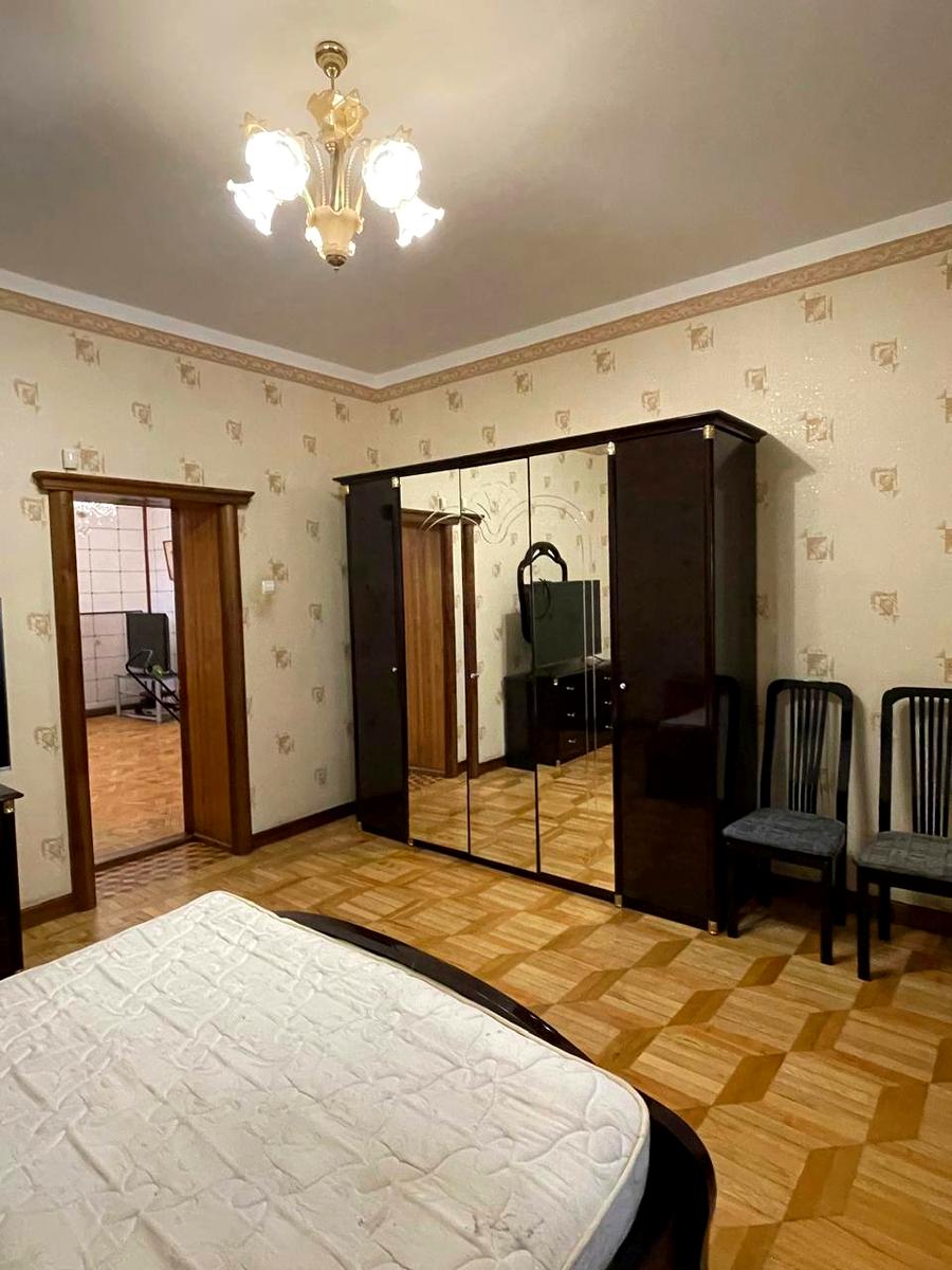 Будинок за адресою вул. Абрикосова (площа 270 м²) Будинок за адресою вул. Абрикосова (площа 270 м²) - Atlanta.ua