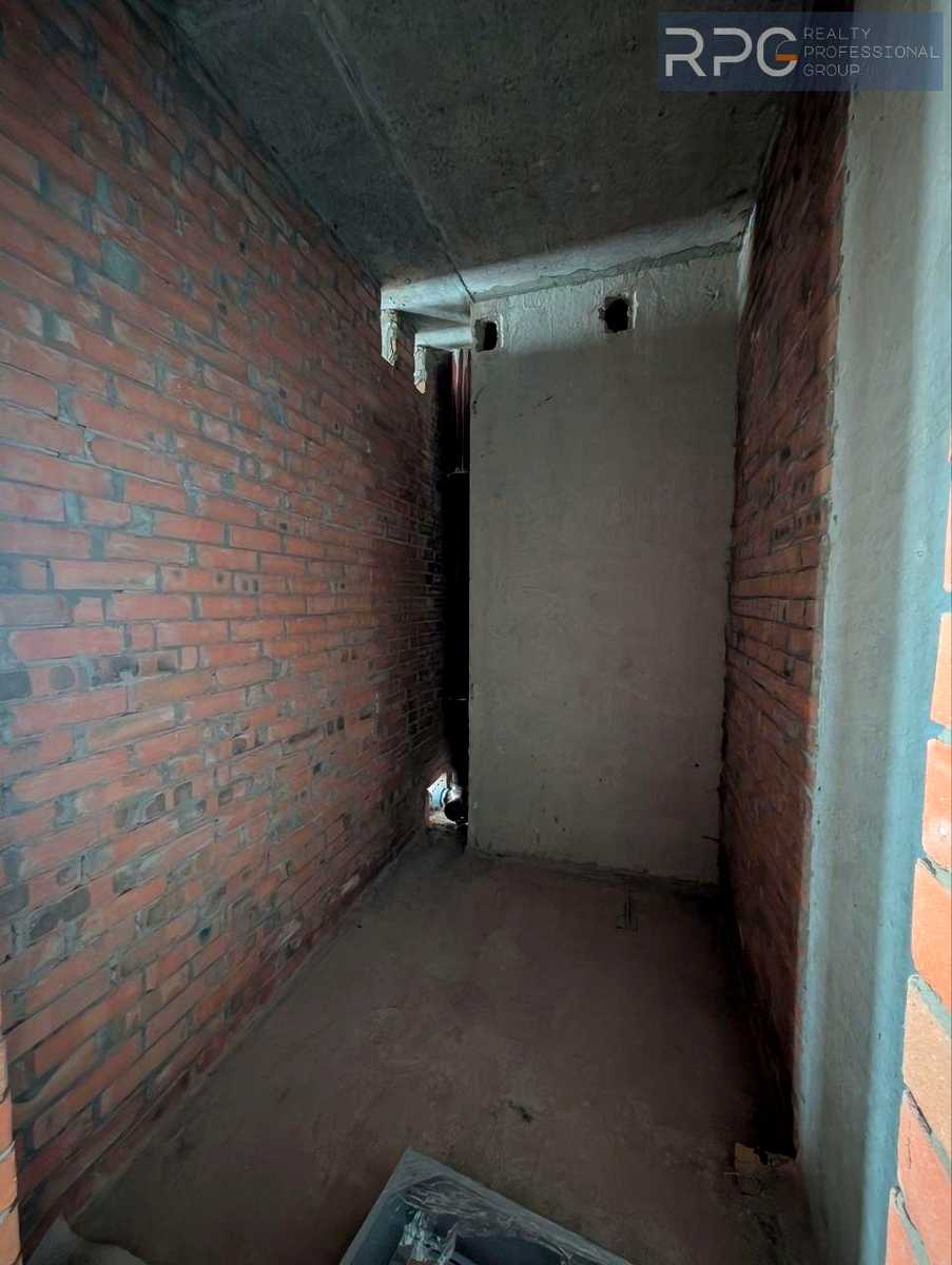 1869322350657390