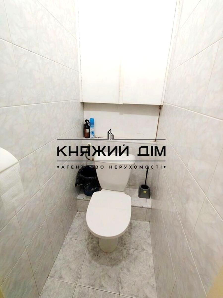 1869324766241692