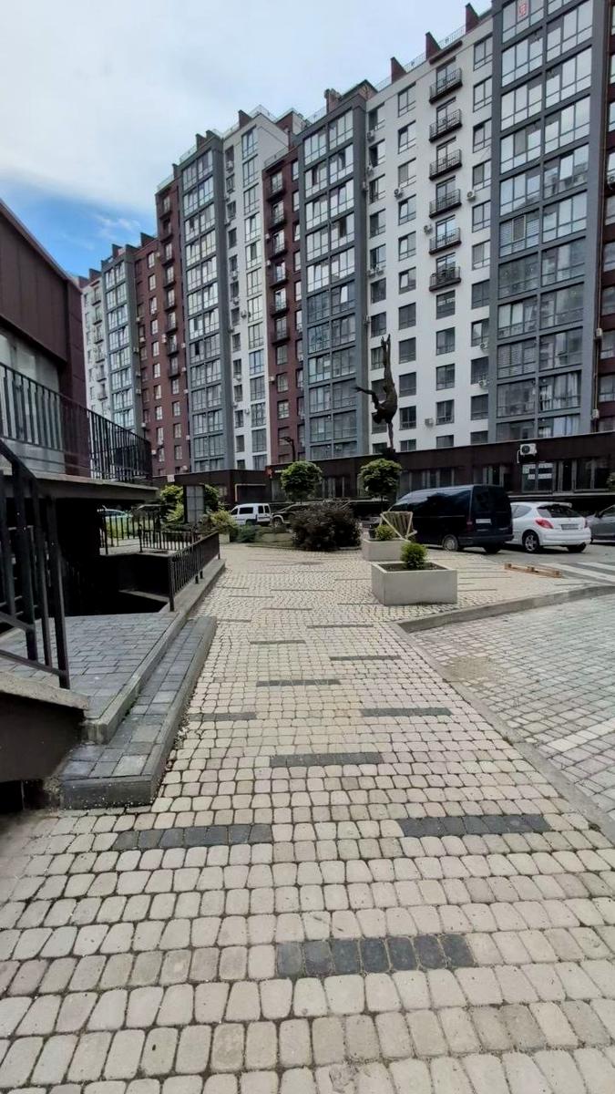 1869329765927524