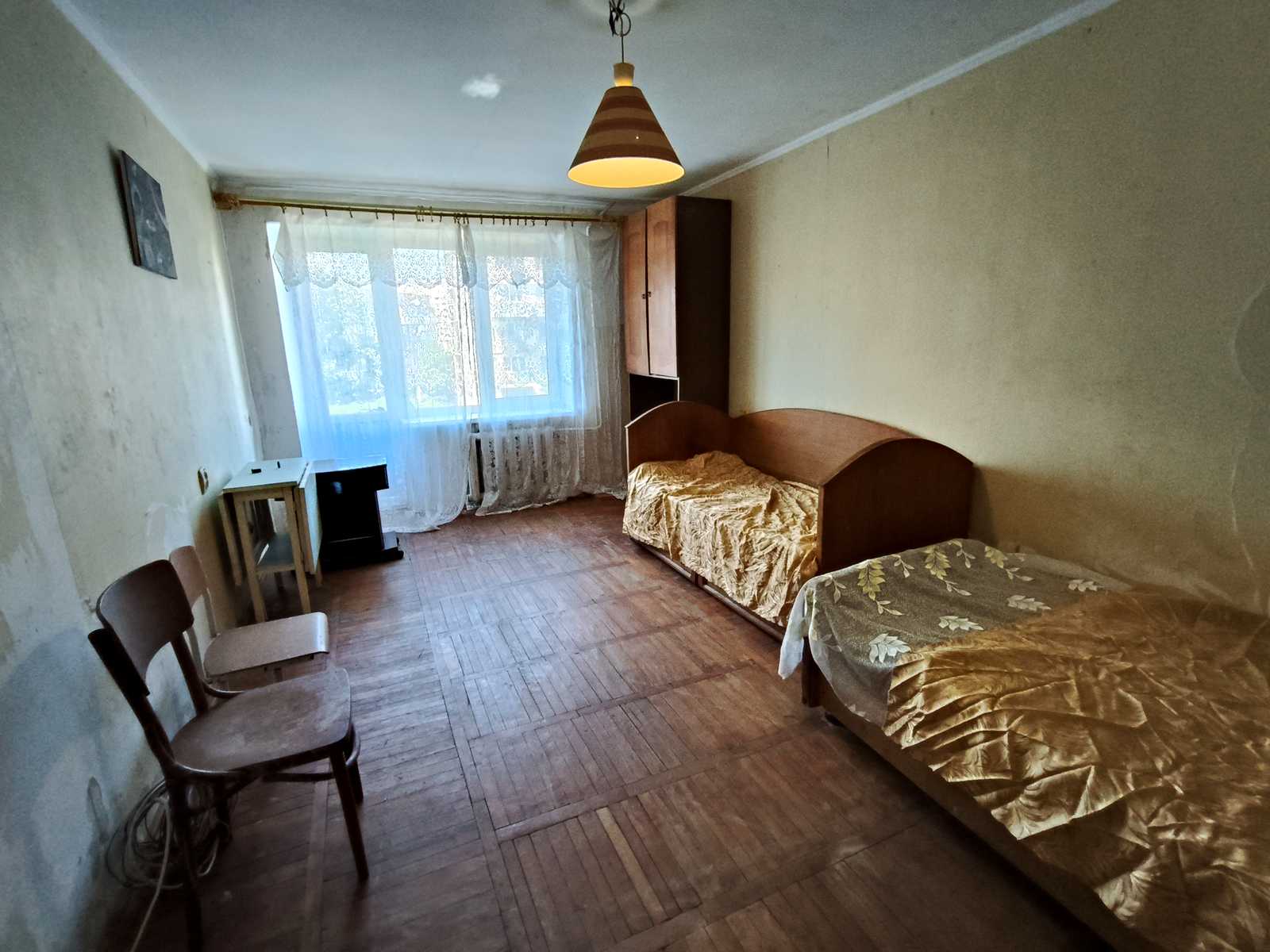 1869330860014331