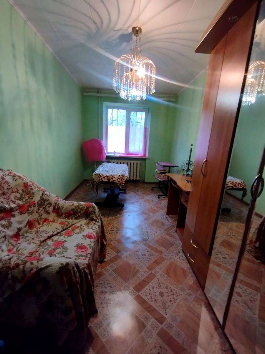 1869331177294870