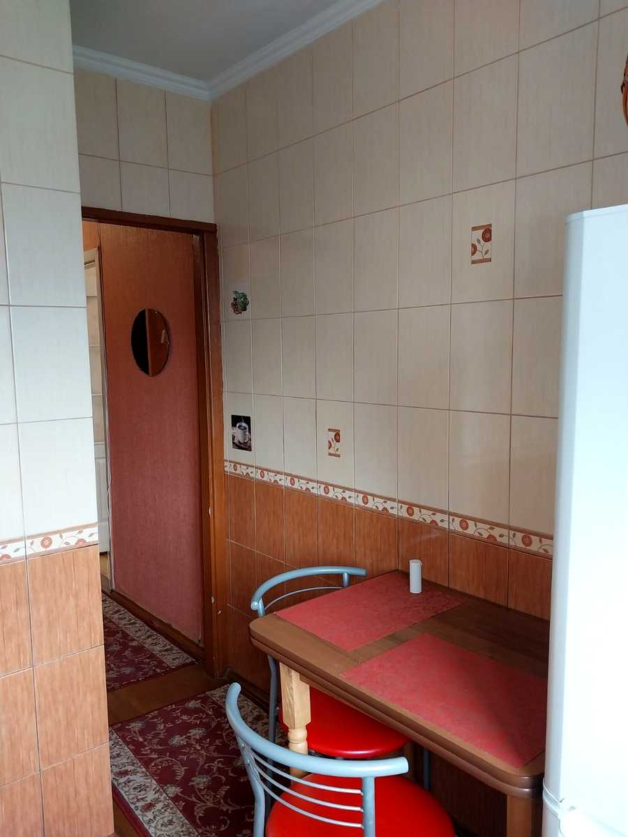 1869332313844172