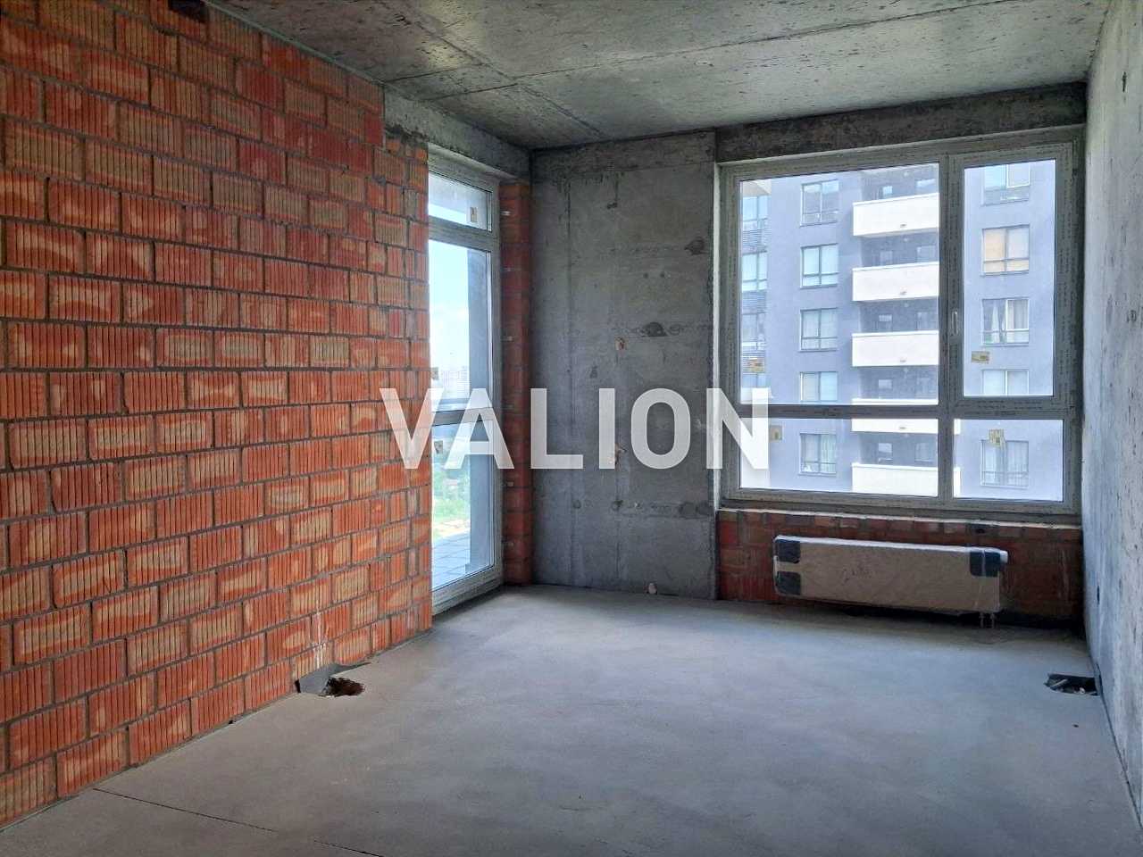 1869335096451976
